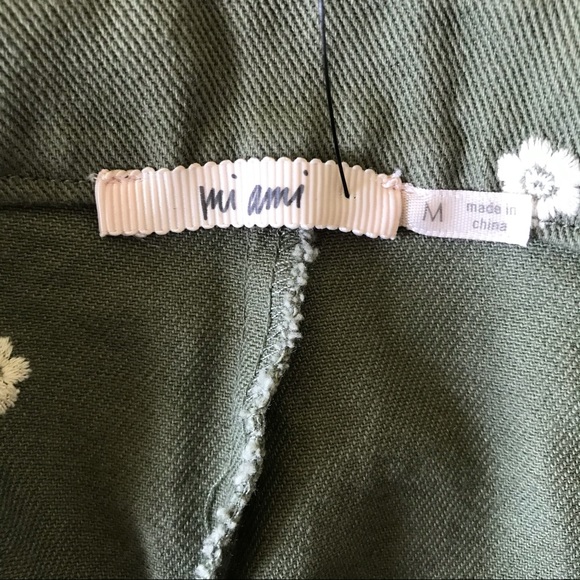 Women’s embroidered shorts - Picture 11 of 11